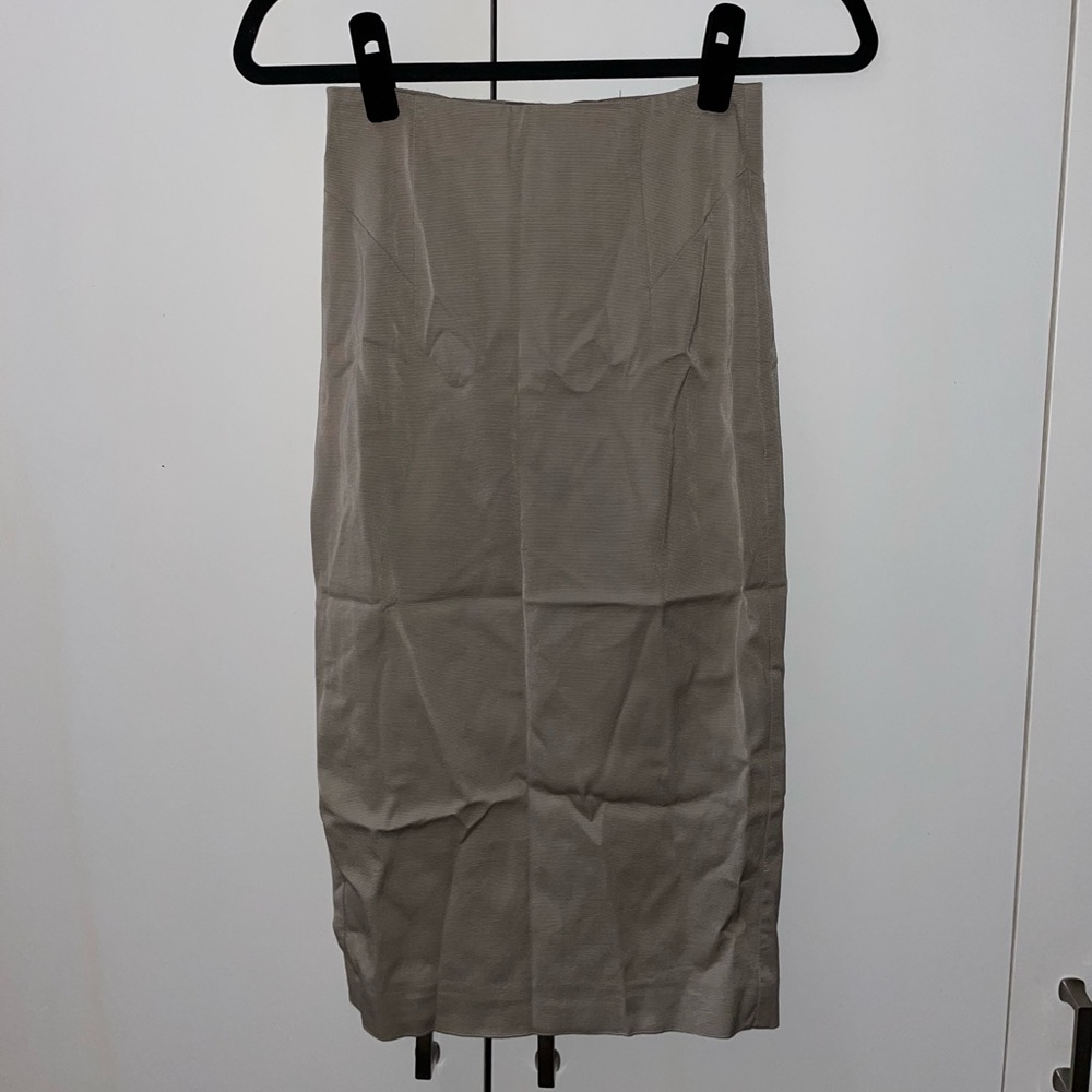 Marciano Elegant Taupe Pencil Skirt - LIKE NEW